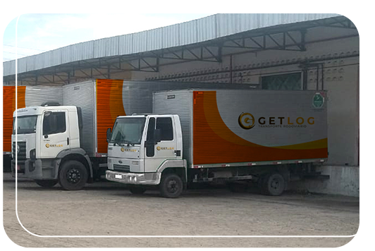 Veículos da GETLOG em operação
